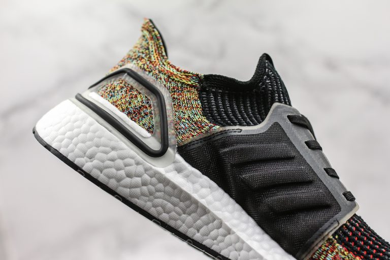 ultra boost 2019 dark pixel