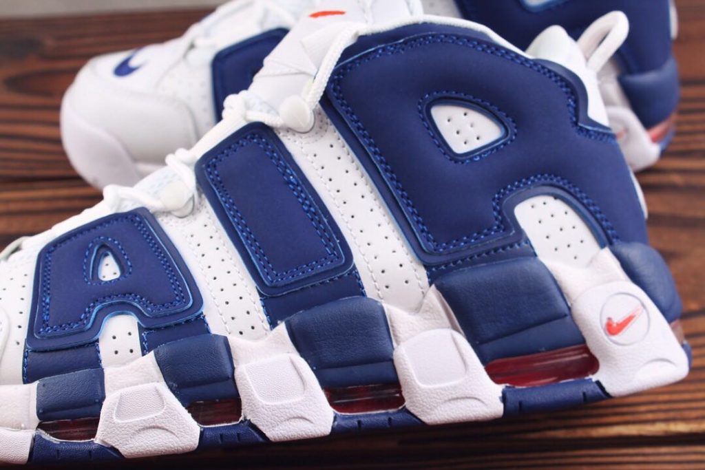 nike uptempo knicks