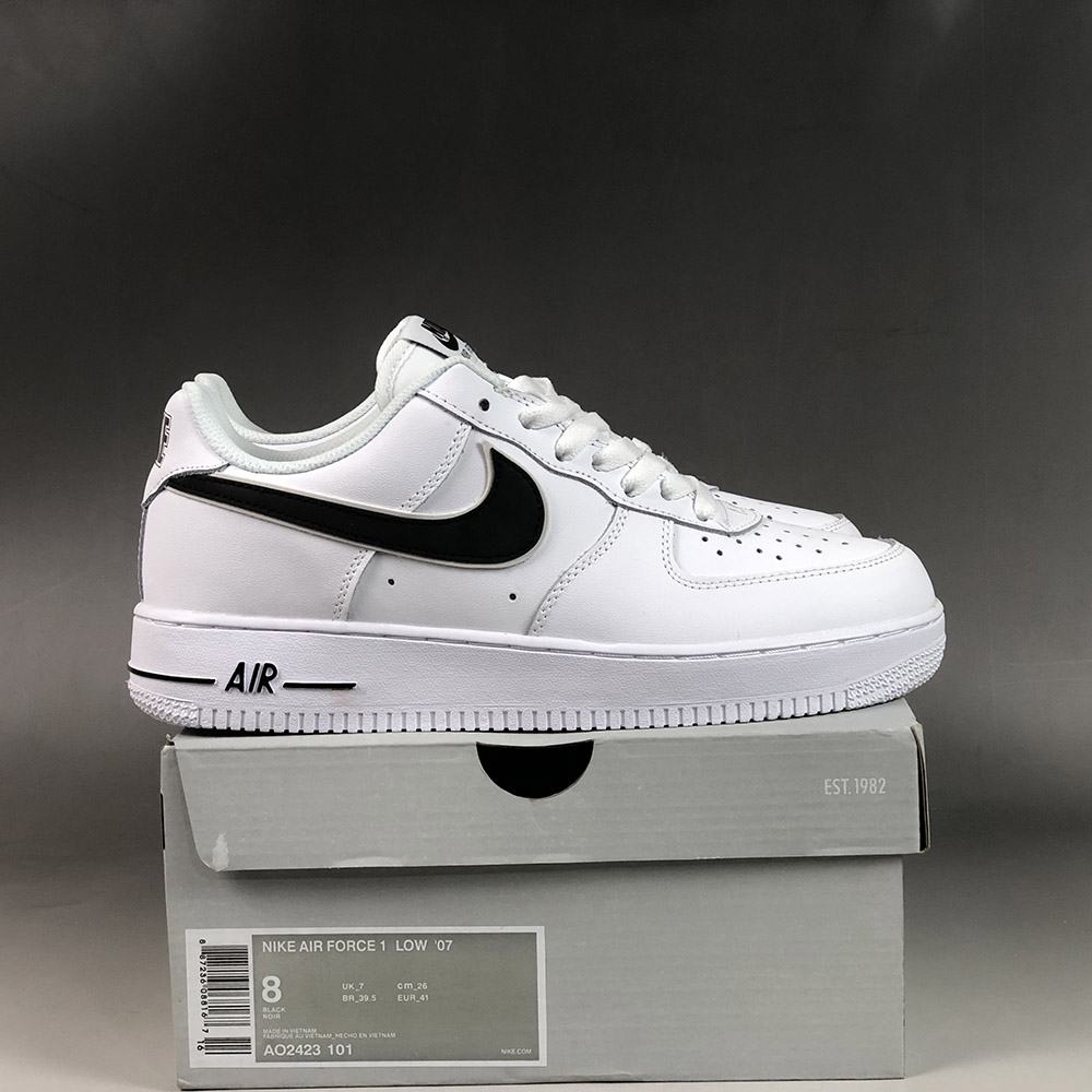 air force 1 07 low black and white 