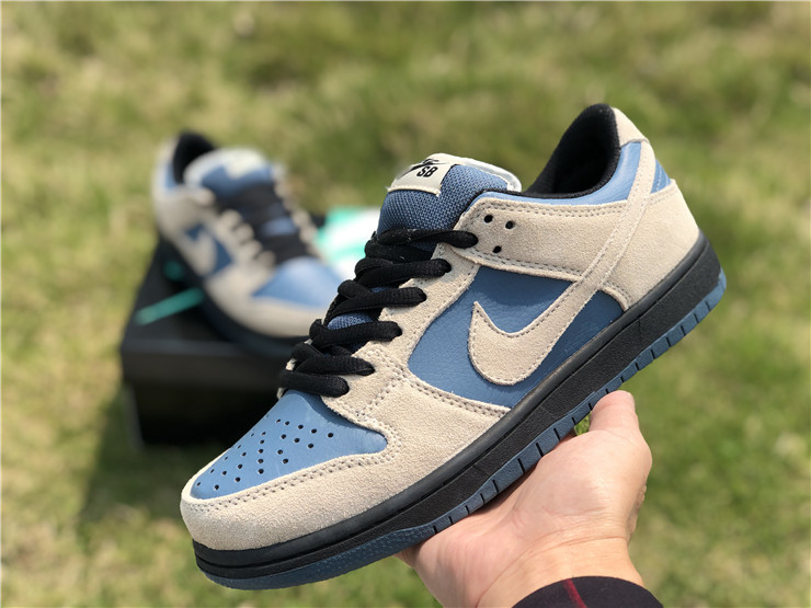 dunk low thunderstorm