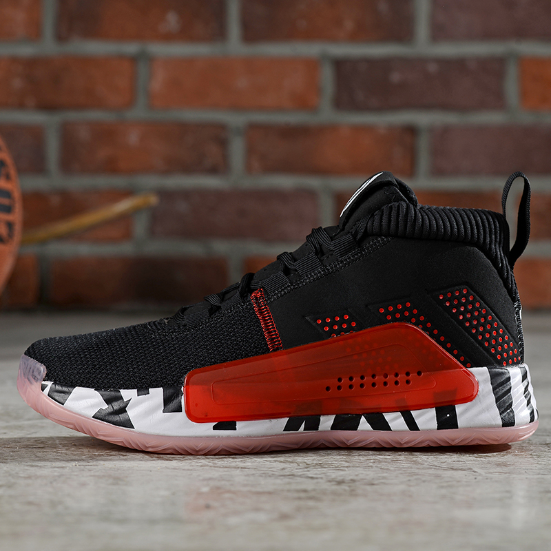 dame 5 red and black
