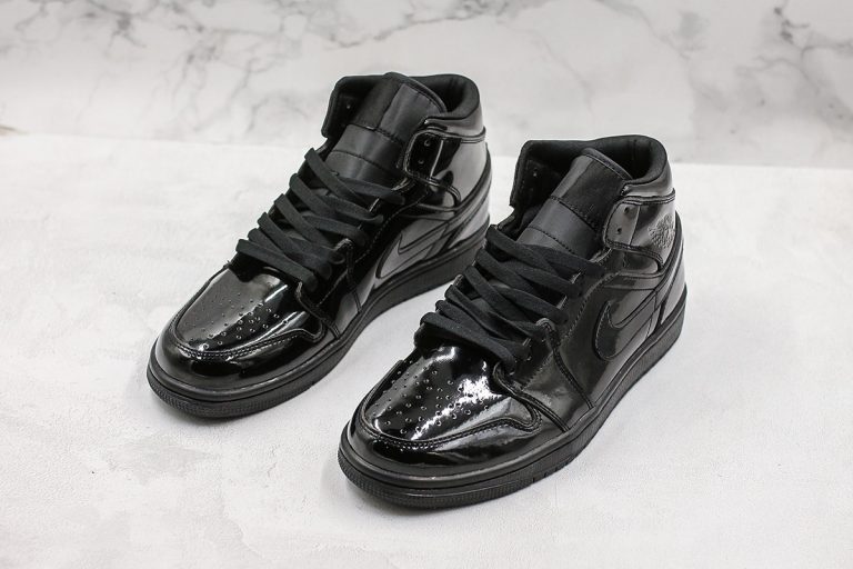Air Jordan 1 Mid Patent Leather ’Triple Black’ The Sole Line
