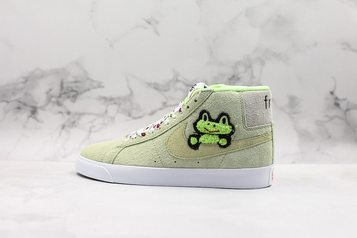 shoes with frog logo