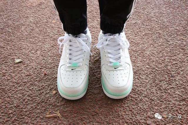 shoelace air force 1