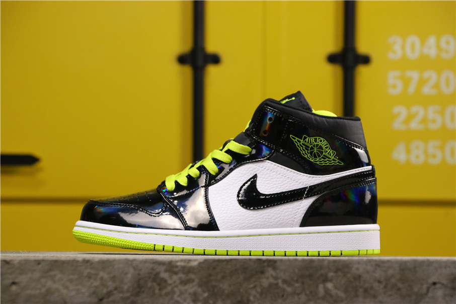 Jordan 1 mid black cyber mystic green online