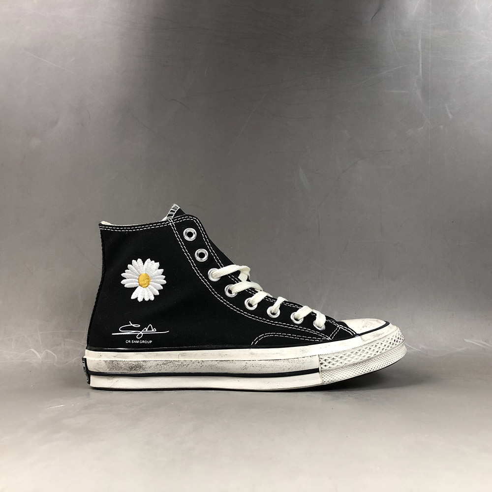 white converse sale size 4