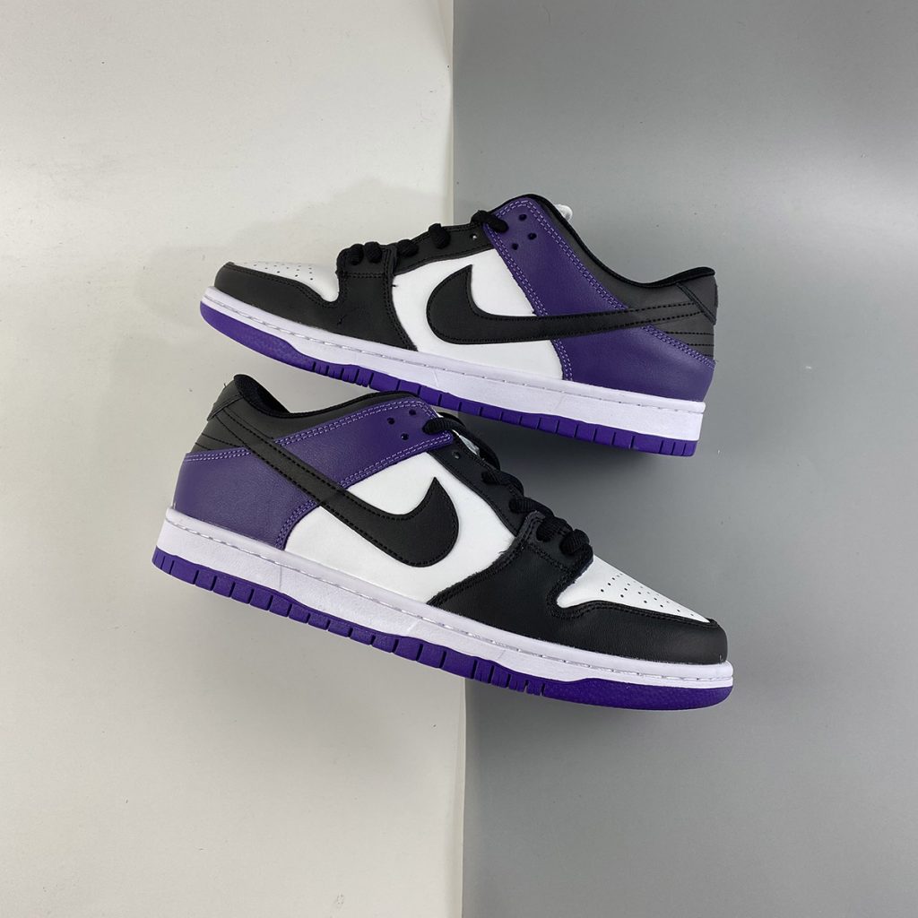 black and purple dunks low