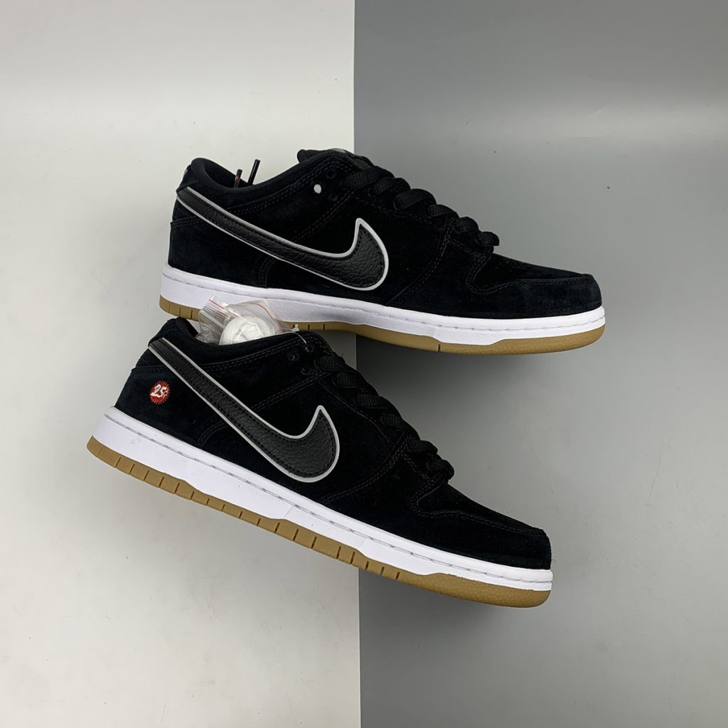 nike sb black and silver