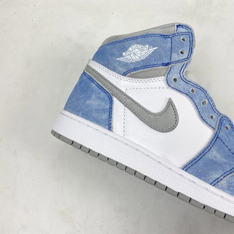 Air Jordan 1 High OG Hyper Royal/Light Smoke Grey-White For Sale – The ...