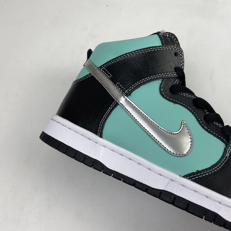 Diamond Supply Co. x Nike SB Dunk High Premium Aqua/Chrome-Black For ...