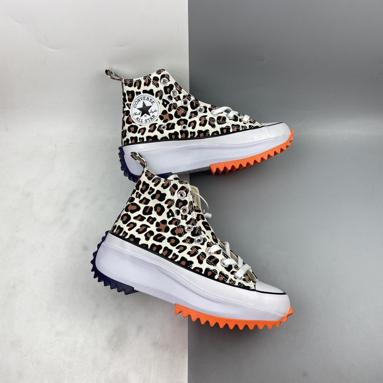 converse run star hike leopard print