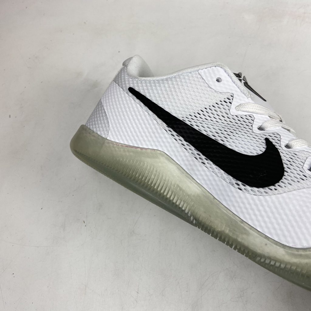 kobe 11 grey