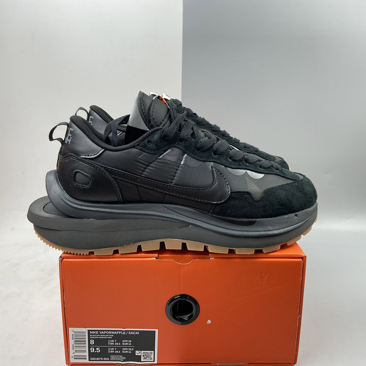 sacai x Nike Vaporwaffle Black/Off-Noir DD1875-001 For Sale – The Sole Line