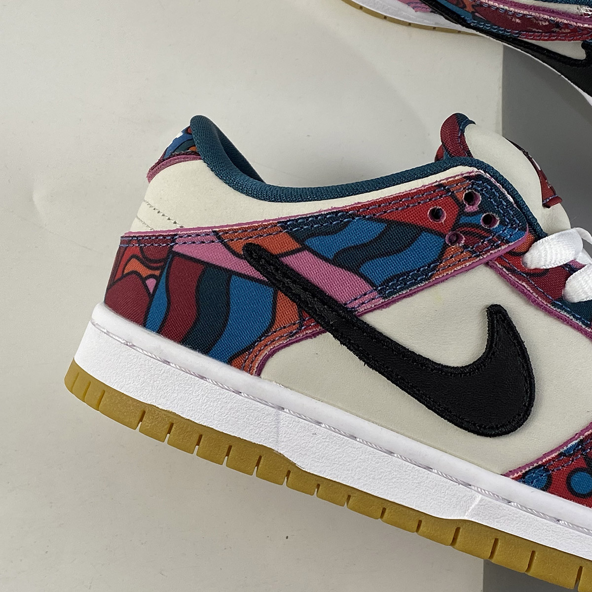 Parra x Nike SB Dunk Low “Abstract Art” Fireberry/Black For Sale – The ...