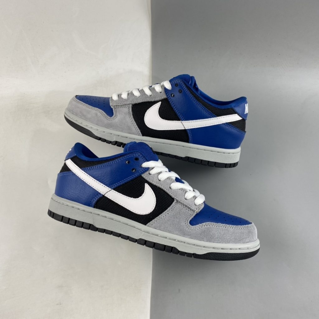 Nike SB Dunk – The Sole Line